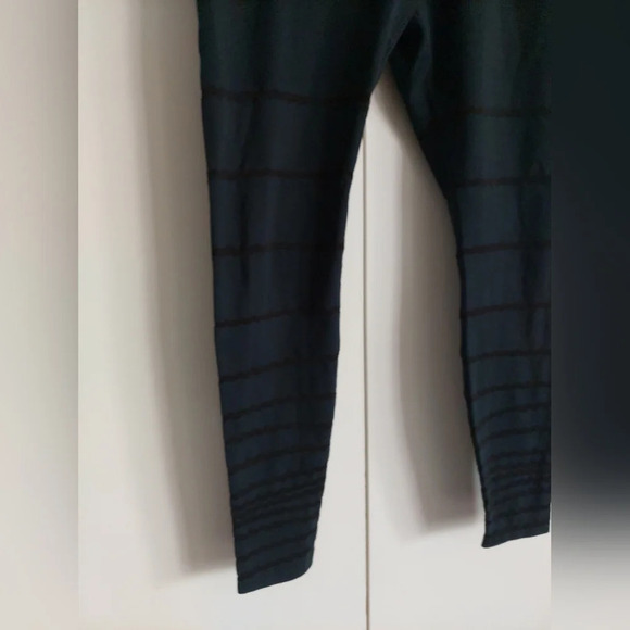 Nike Women's Mesh stripe Full length Compression leggings black size Large - Picture 3 of 6